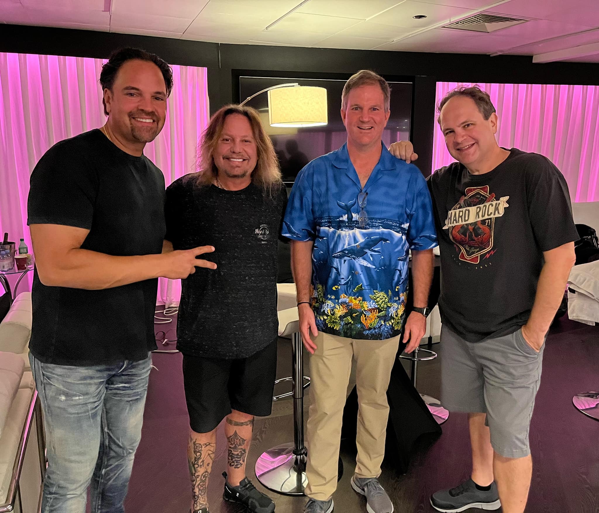 Eddie Trunk Family _ BIO – DWJVE