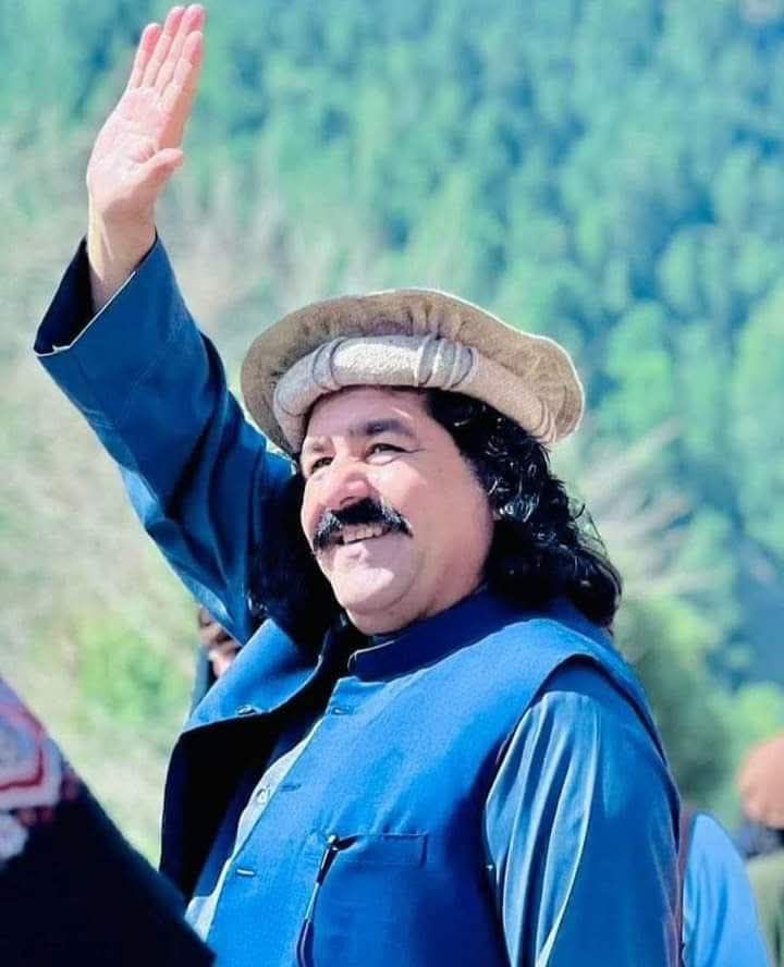 Mano Khan Sapi