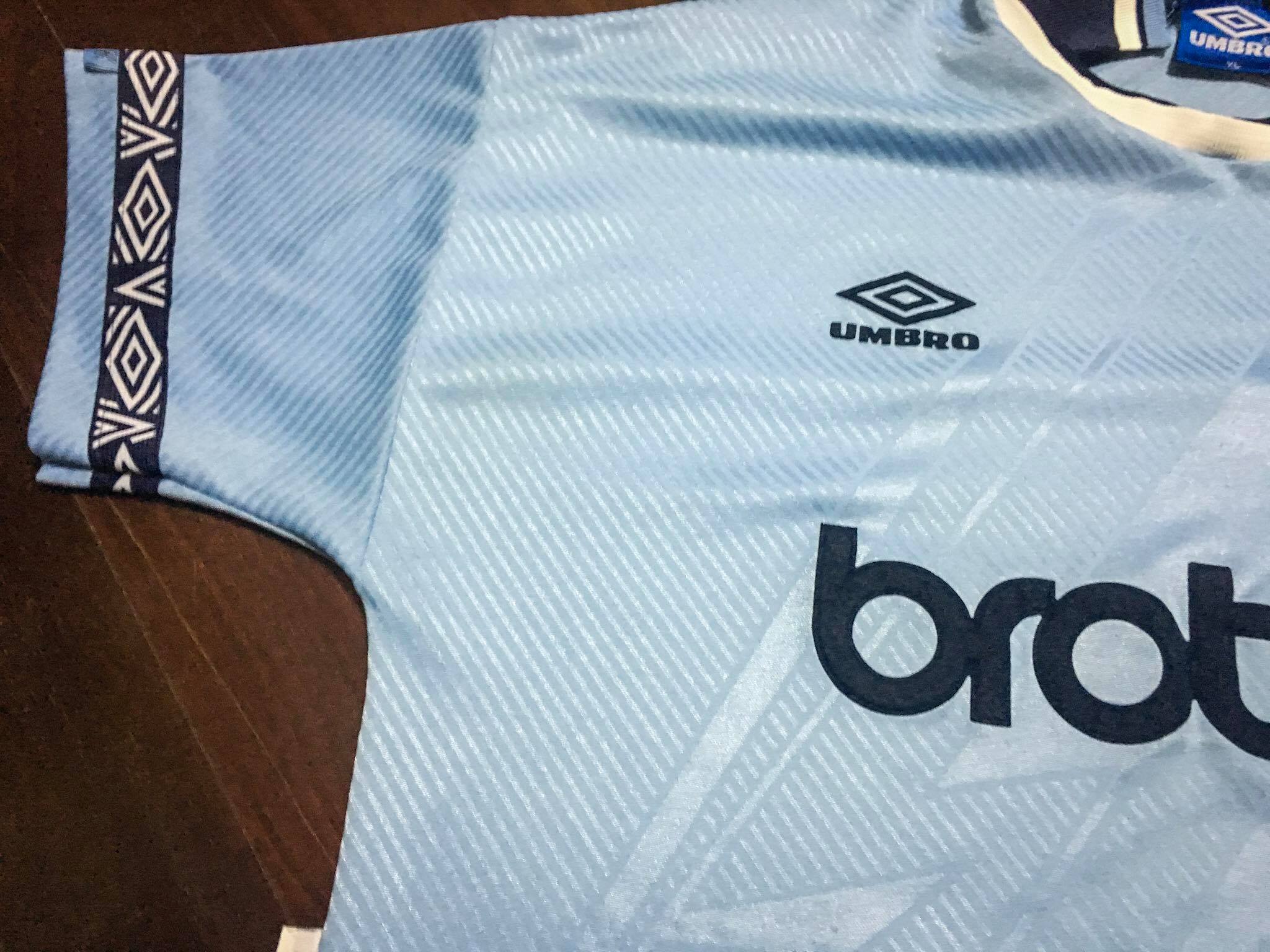 official！！ Manchester City 93-95 休み oasis着用