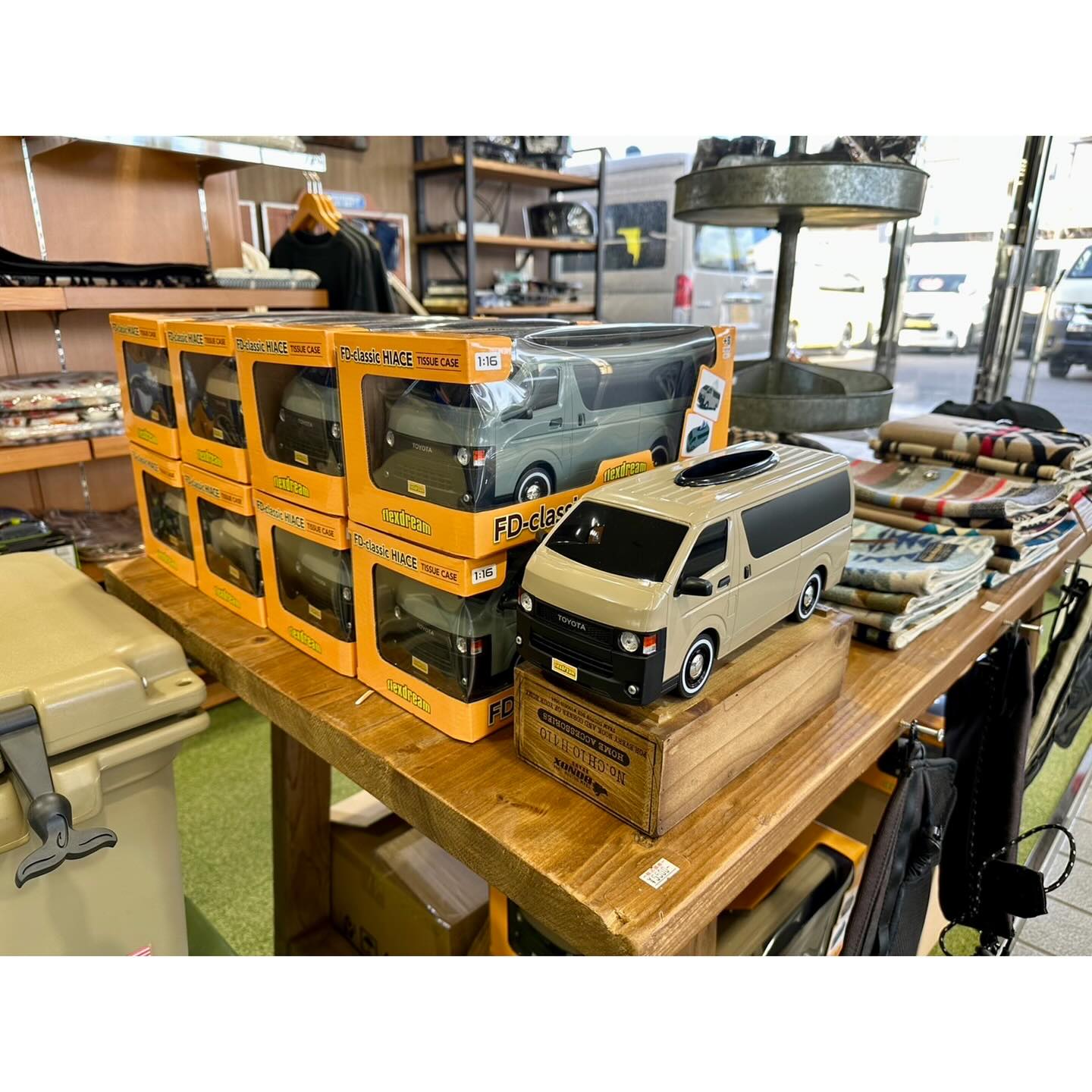Fd classic ハイエース ティッシュ ケース 改造 ハイエースの 