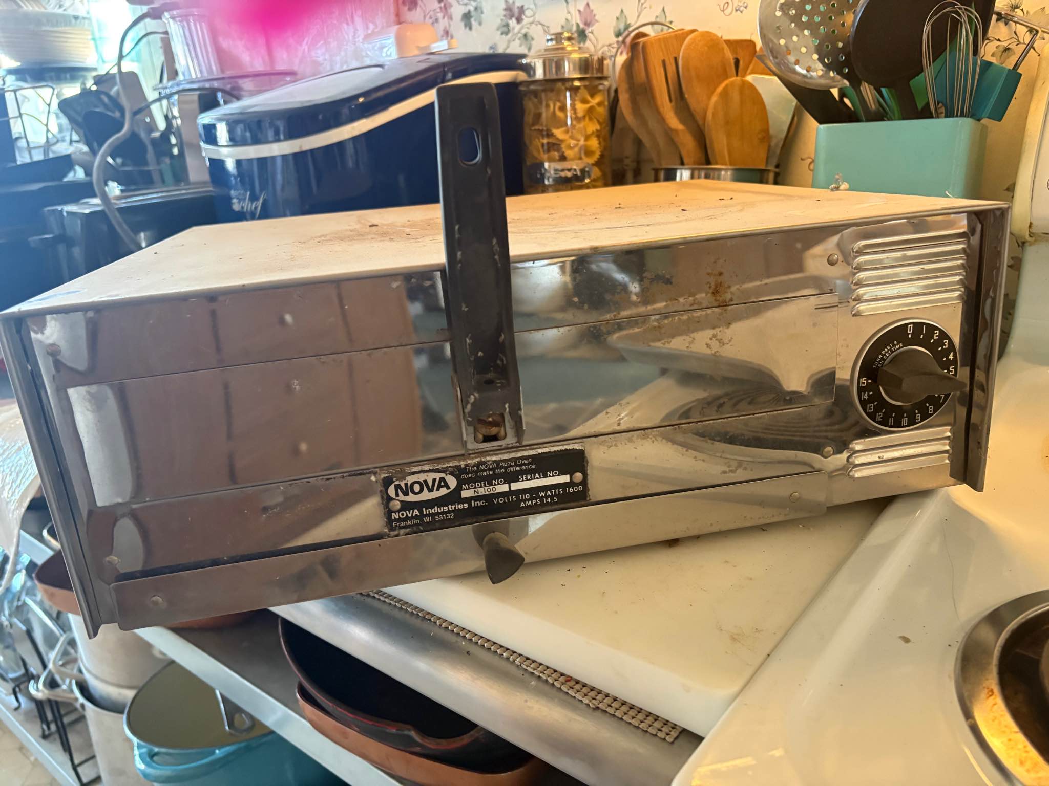 Nova commercial countertop pizza oven (Model No. N-100), also