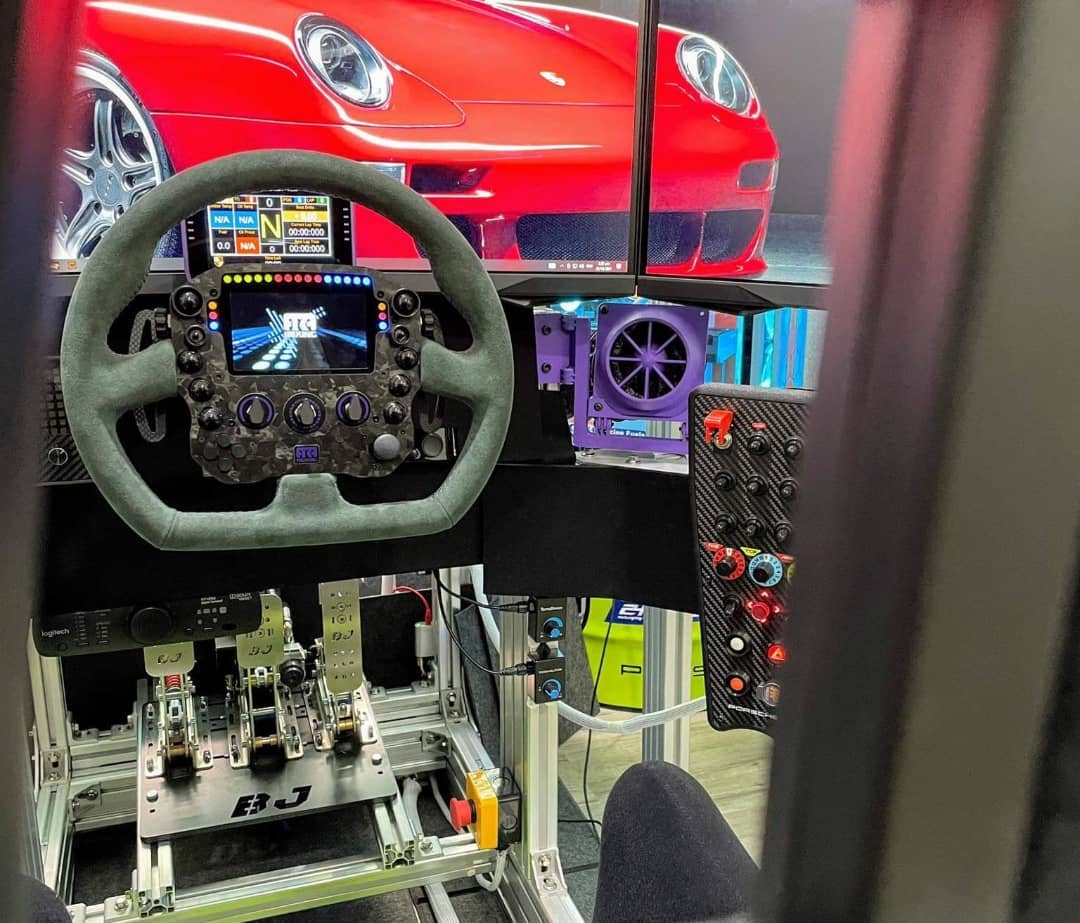 Rexing sim-racing steering wheels