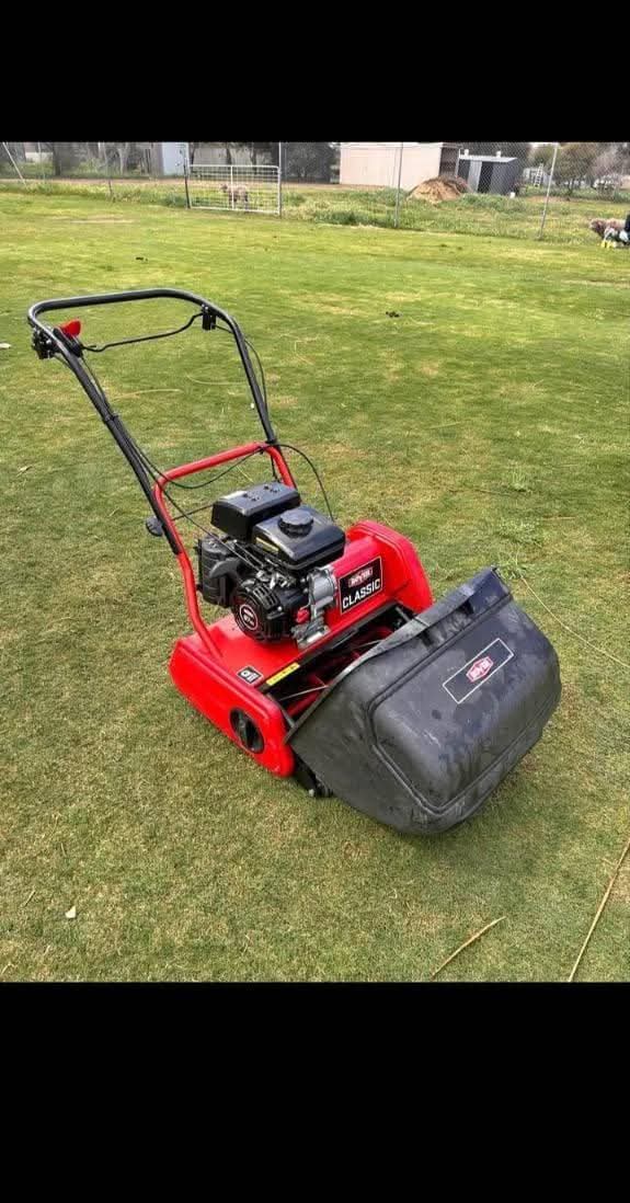 Rover Allett classic 17inch reel mower - Lawn Mowers - Gold Coast ...