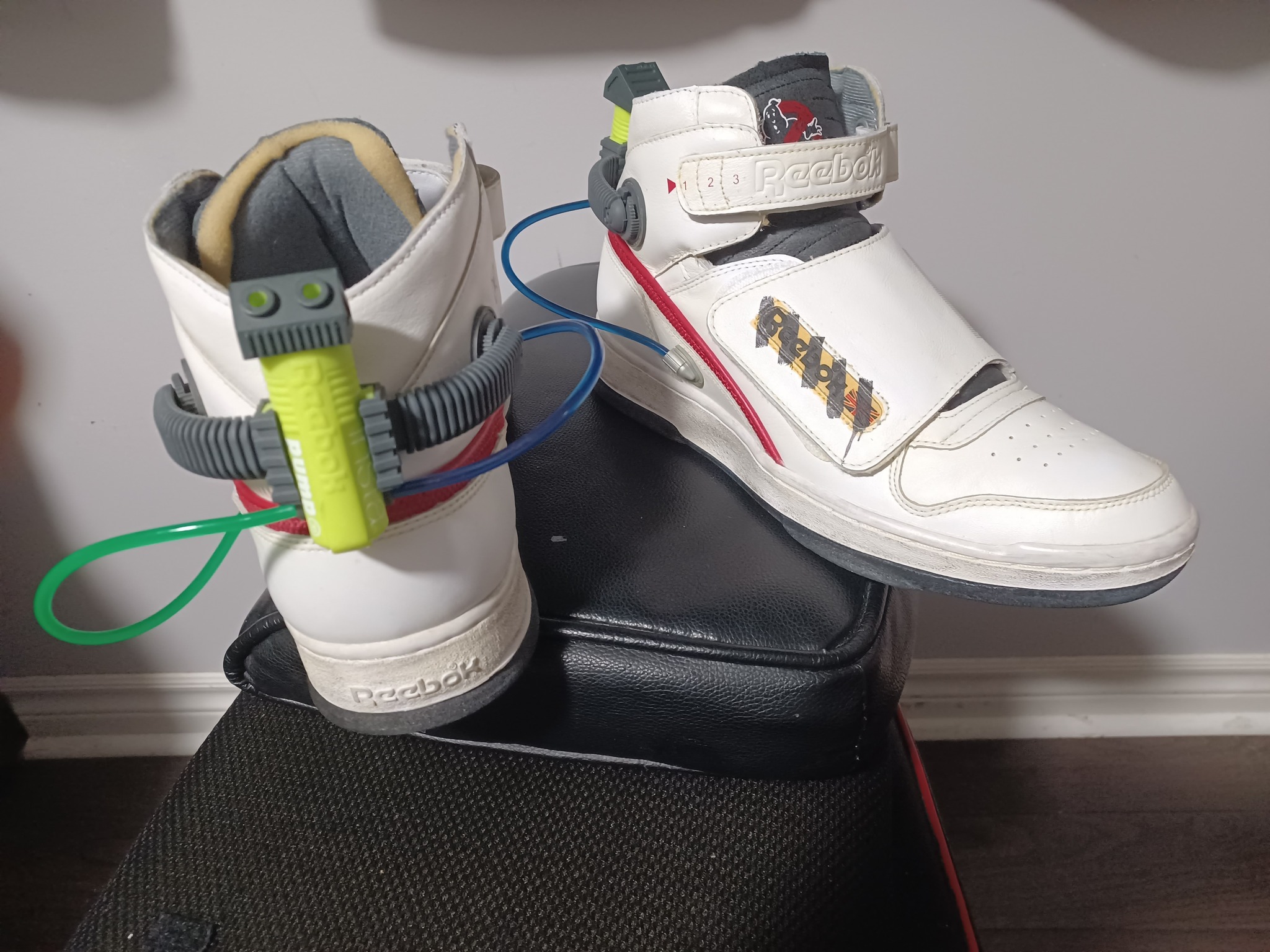 Reebok ghost smashers limited edition shoe