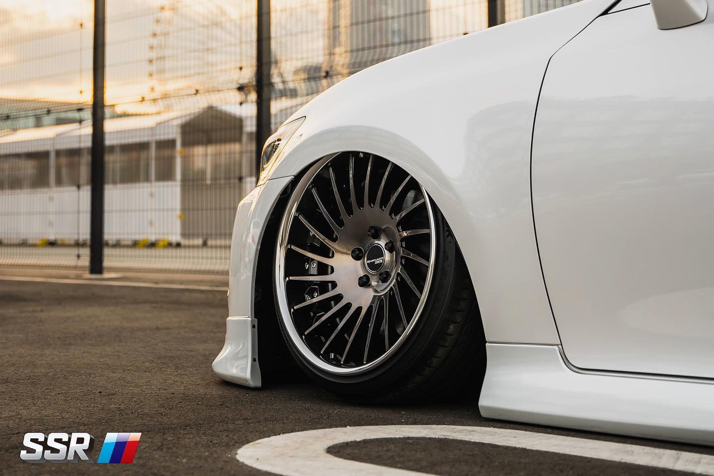 SSR Wheels 日本安装例: LEXUS... - SSR HongKong/Macau/China