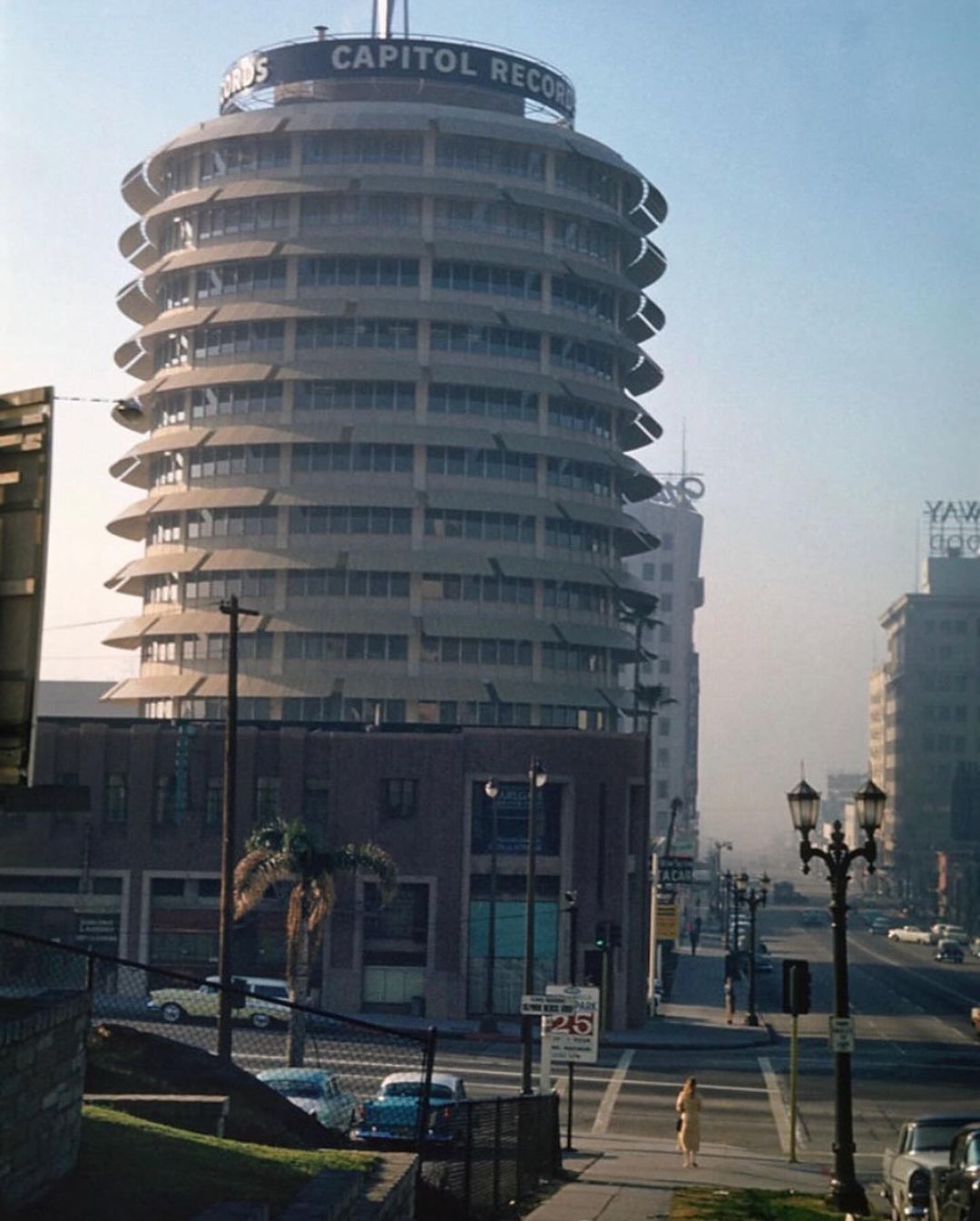 Capitol Records, Los Angeles (1959) The Capitol Records building