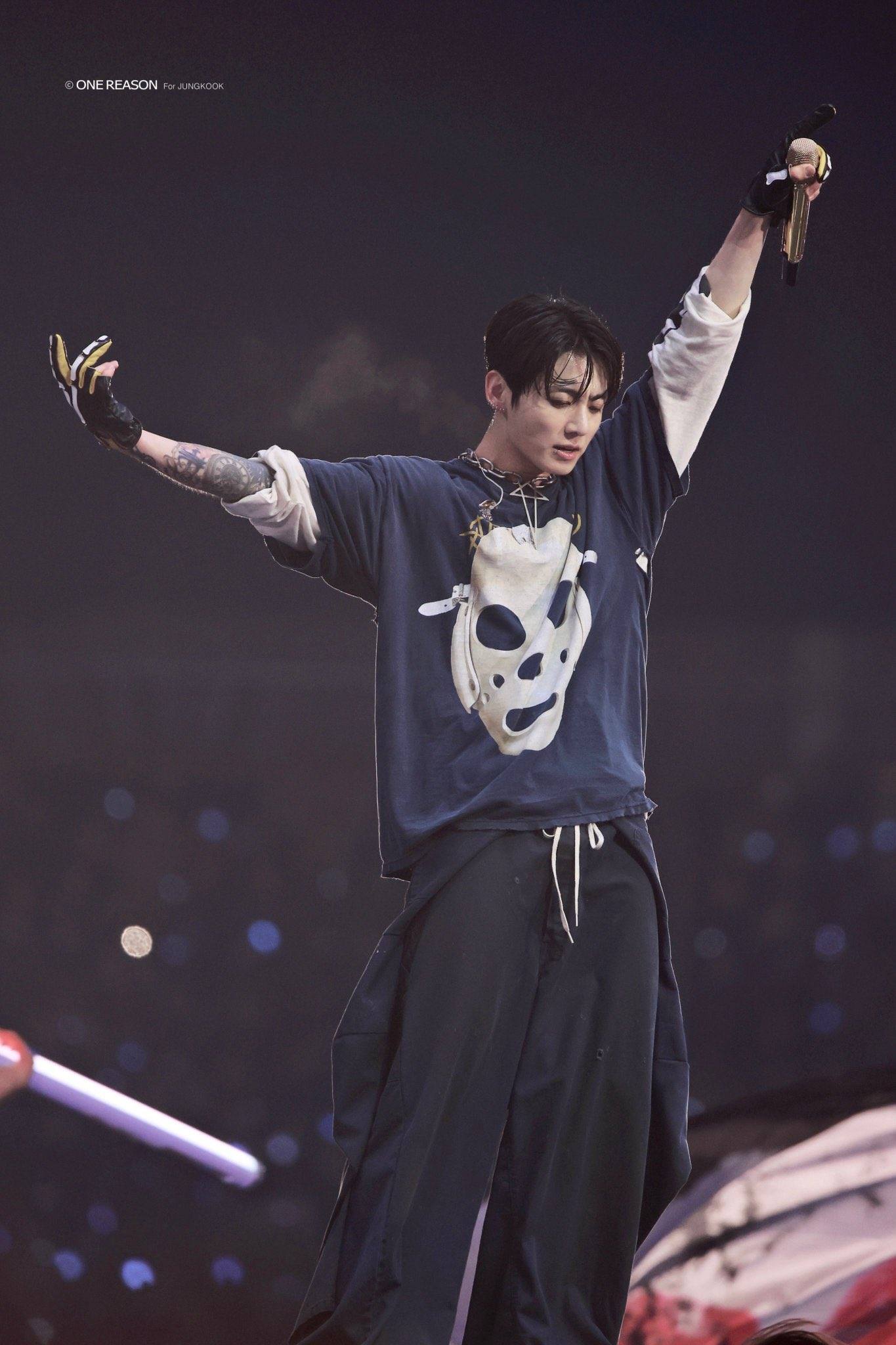 Jungkook wore a t-shirt by Canadian designer Joshua Jamal at the 