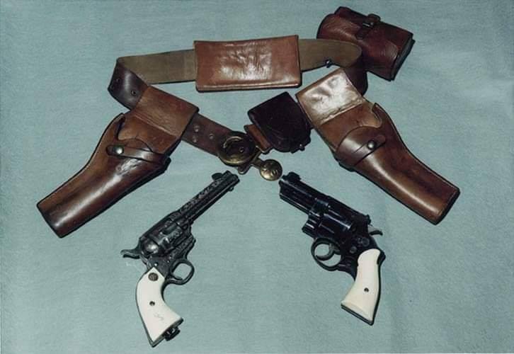 Historia - Okay, let's talk about George Patton's famous revolvers. It ...