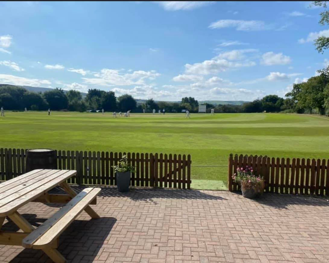 Hadfield Cricket Club