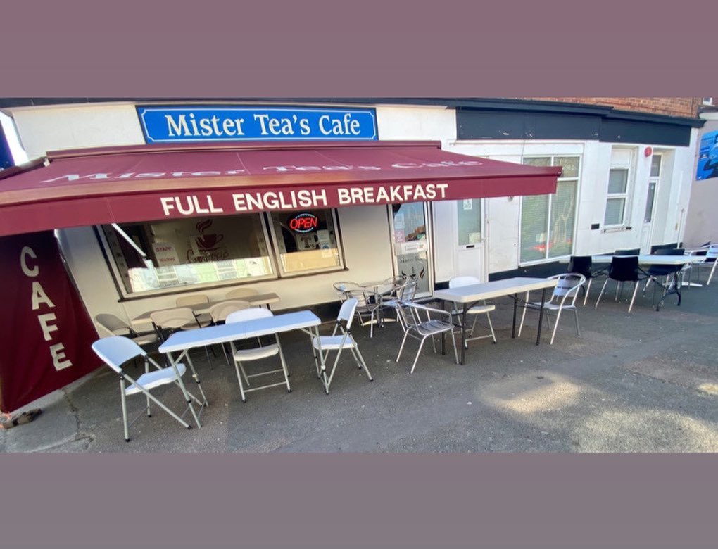 Mister Tea's cafe opening Times 7am 3.30 pm Monday to