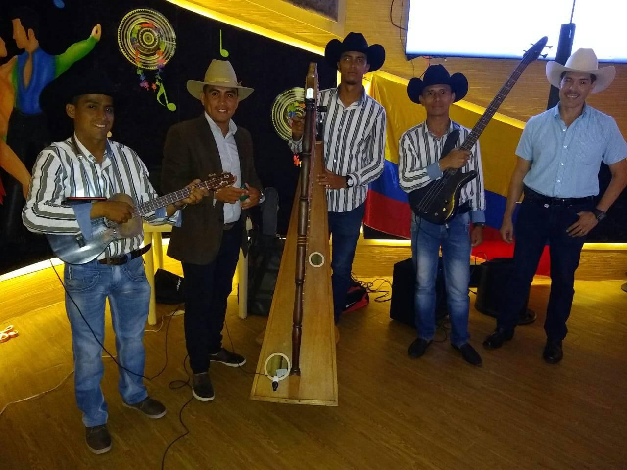 Grupo De Musica Llanera 