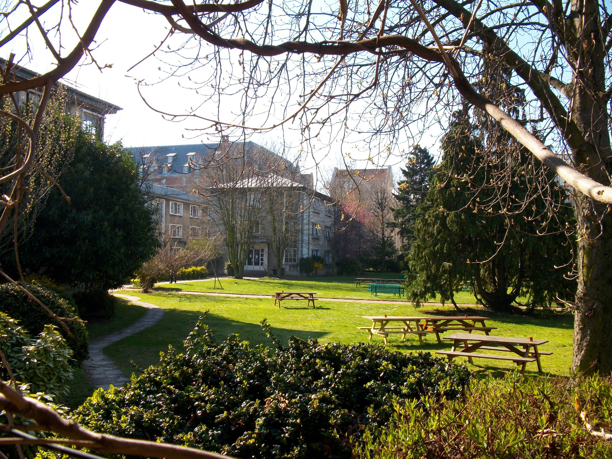 PSE Alumni - Paris School of Economics | Paris
