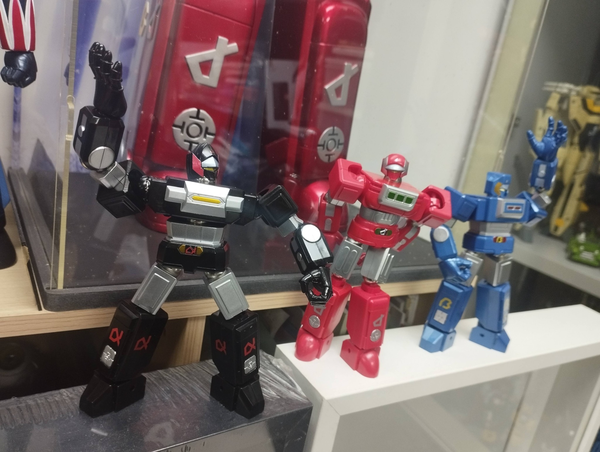 懷舊動漫特撮主題館(10年或以上主題) | 我都想post一下光速電神 evolution toy 磁力版； 其實除咗三隻合體， 仲有三隻混合 ...