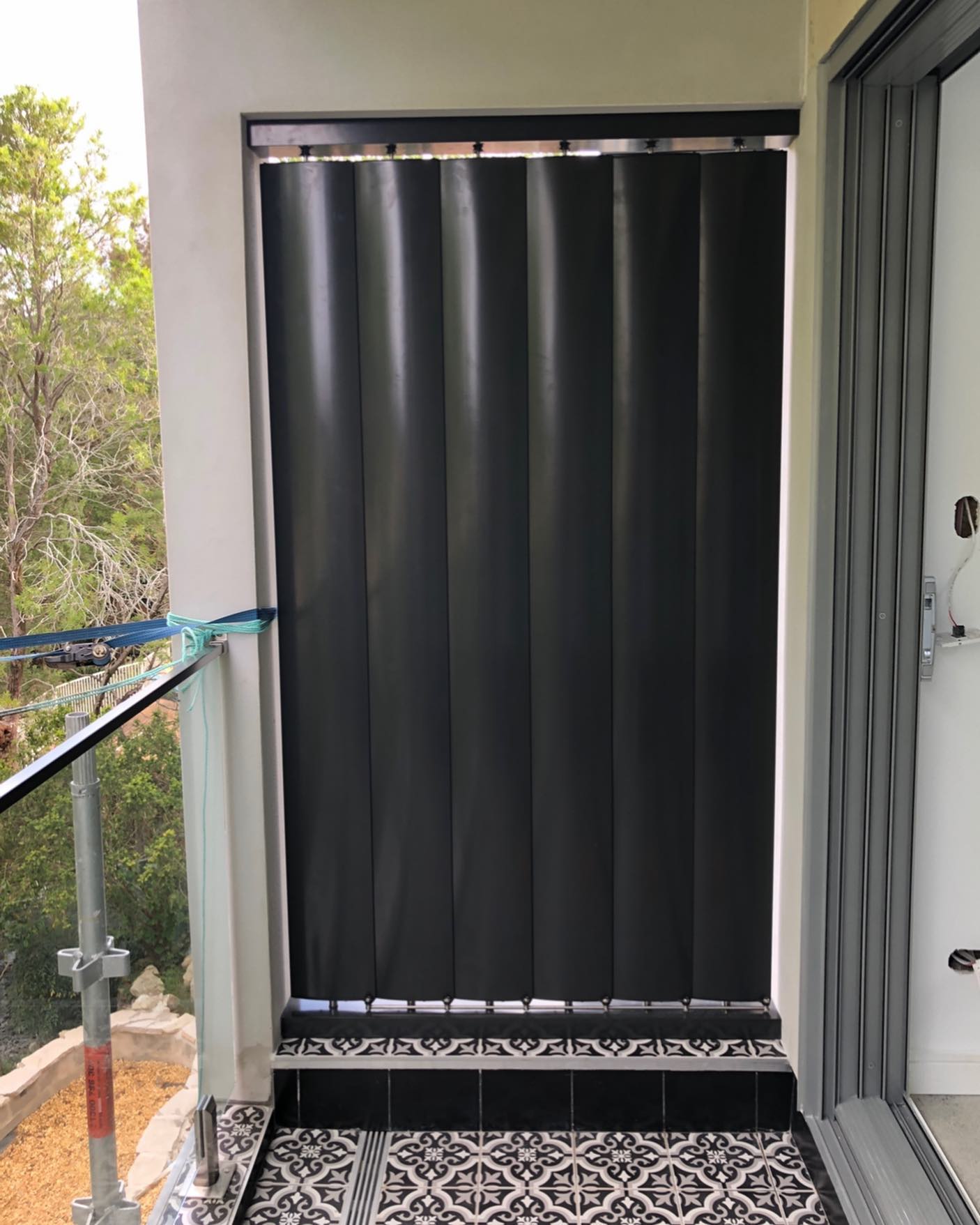 All Louvre Constructions - Operable 200mm louvre panel Open and close ...