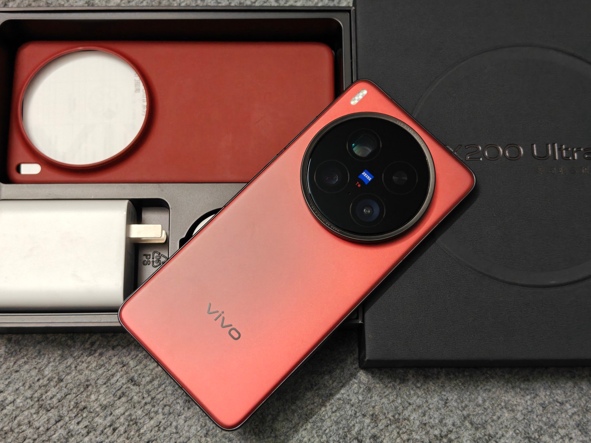 Vivo X200 Ultra Đỏ 16/512Gb Fullbox like new Giá 24tr600 ?033 704 