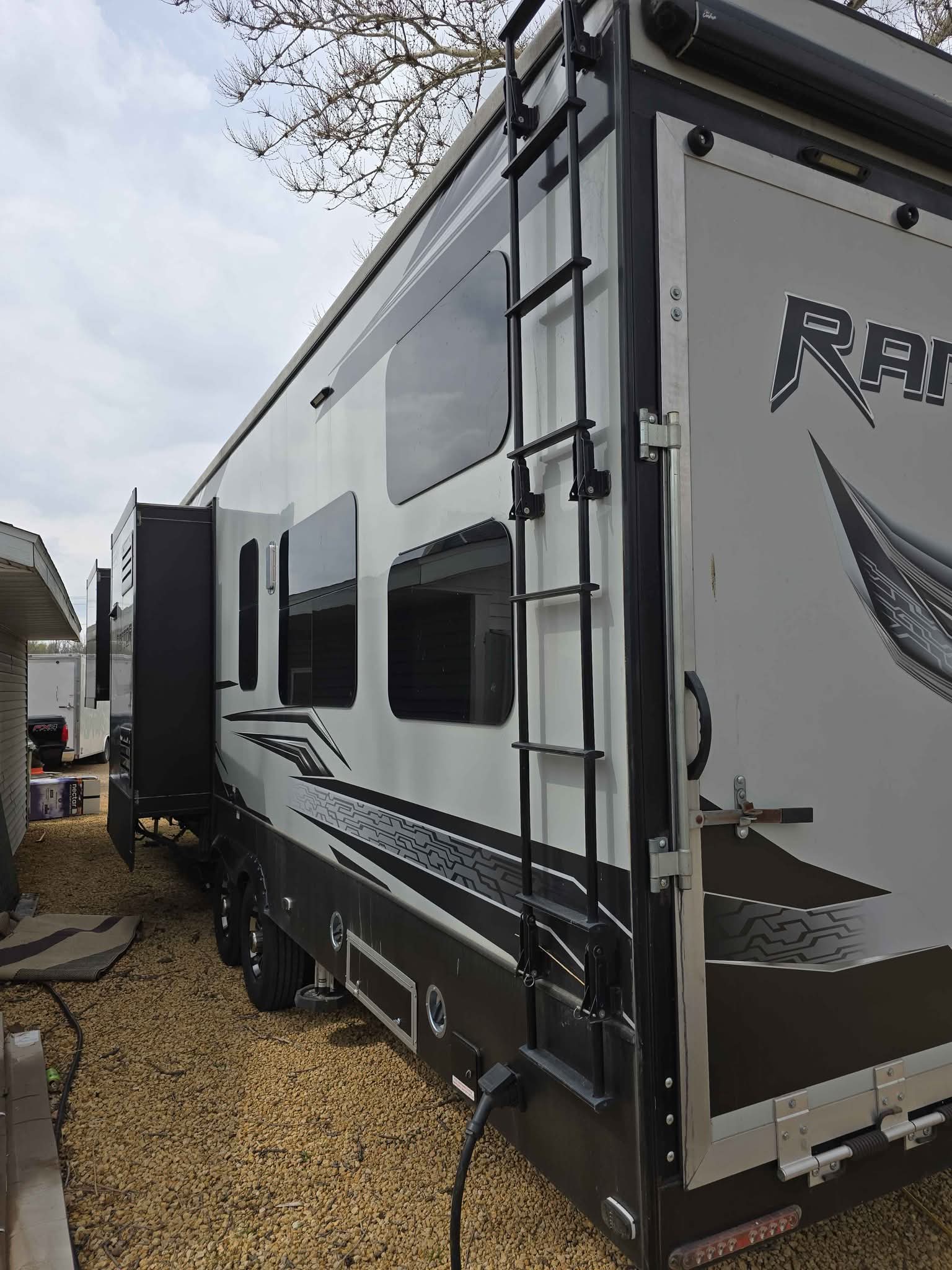 2017 355ts Keystone Raptor - RVs & Campers - Donahue, Iowa | Facebook ...