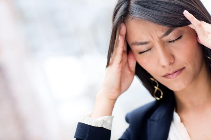 can b12 injection cause headaches I've had a migraine since Sept 4th. I took a that day (prescribed by my doctor) so I'm wondering if it's related or coincidence. I'm scared to take another one Do Vitamin B12, Lipo, Local Anesthetic Specification:2cc                                     50 Amp / Box