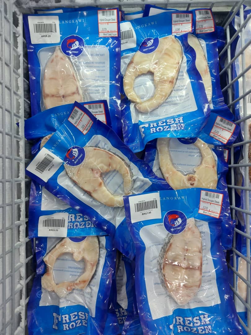 Are you a fan of eating seafoods? Look no more. Straight from our fish ...
