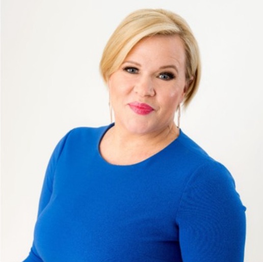 Presenting ESPN’s Top Sideline Reporter Holly Rowe!!!