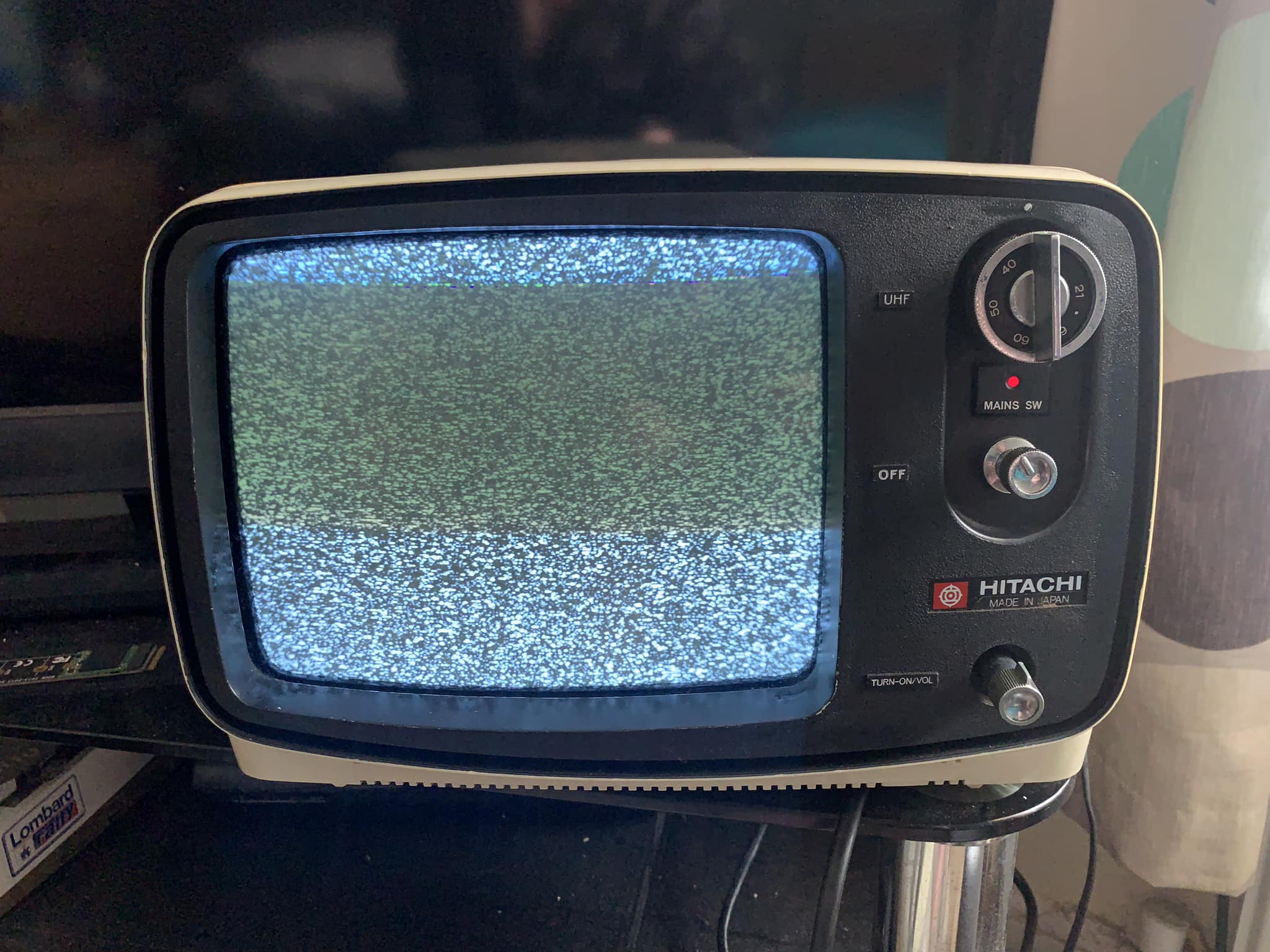 What is my 1977 Hitachi black and white TV model?