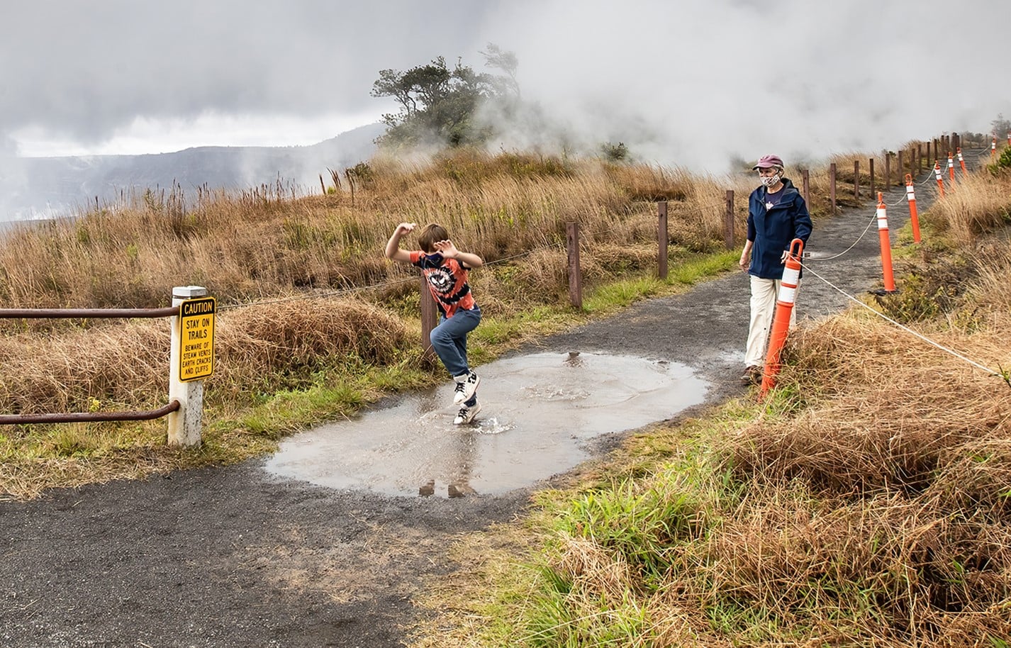Hawai'i Volcanoes National Park - The rain backed down for a brief ...