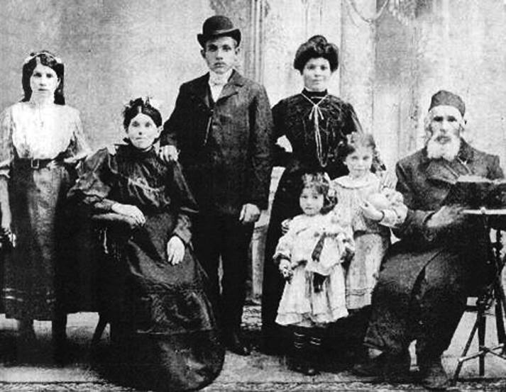 Chicago Jewish... - Chicago Jewish Historical Society