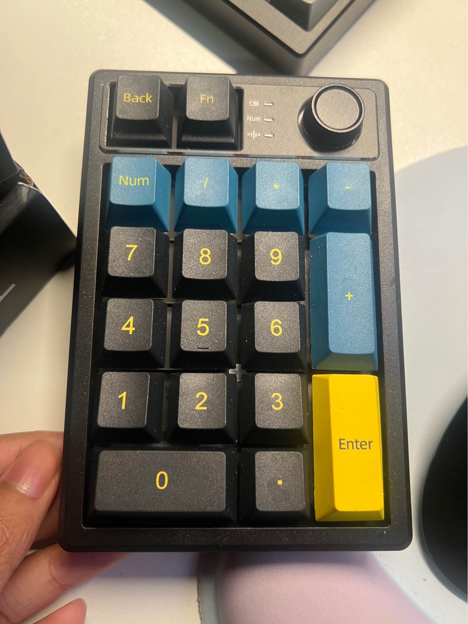 ขาย K19 สีดำ num key ของ keycool มือ 2 สภาพกริบๆ