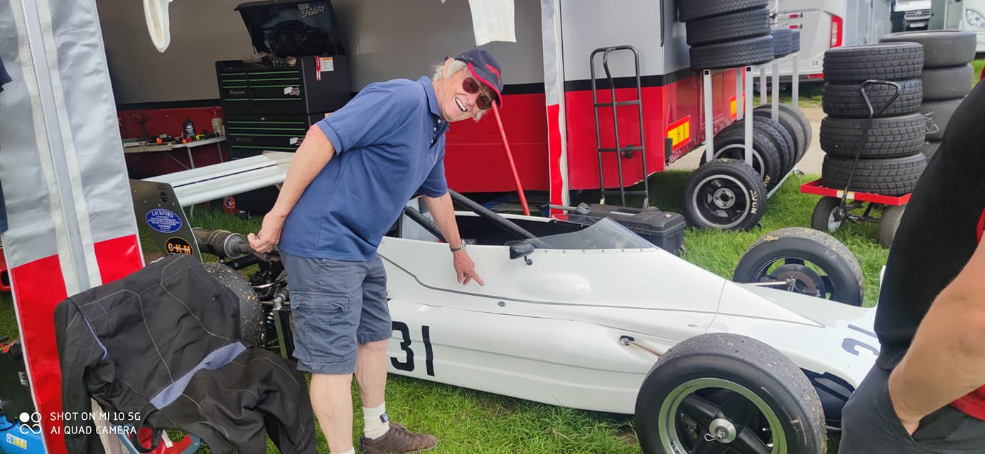 A great weekend at Cadwell Park... - Neil Fowler Motorsport | Facebook