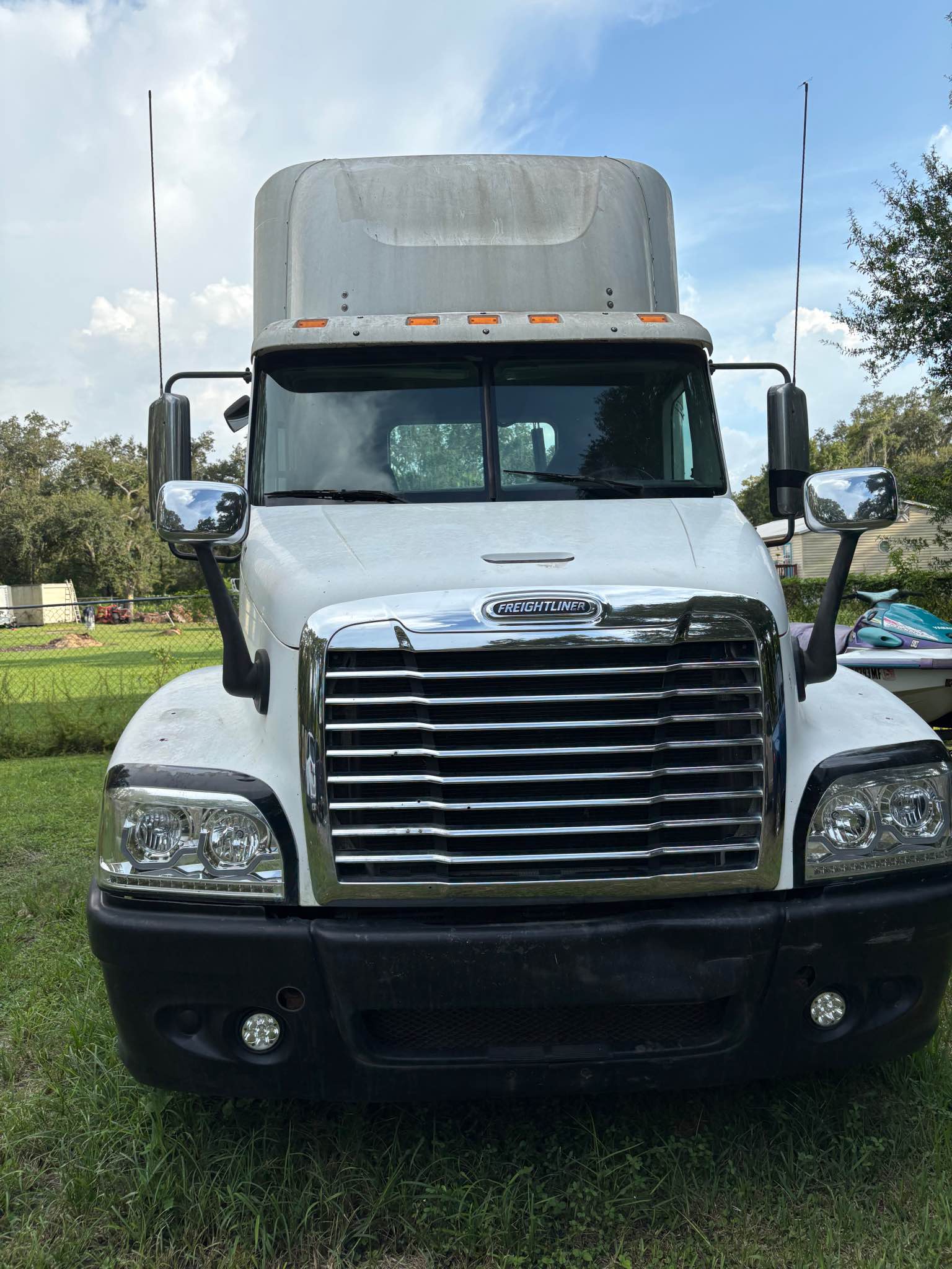 C2W Windshield Sunshade For Freightliner FLD120, Century, Columbia (1987-2010)