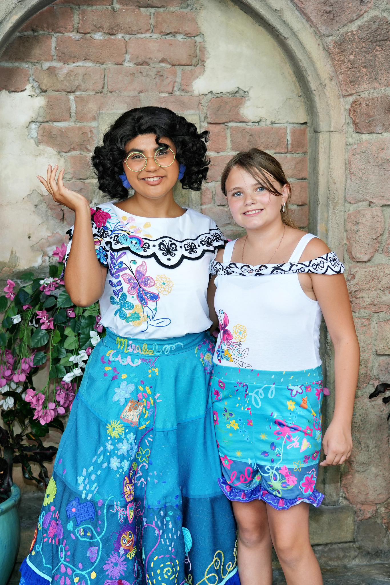 bippity boppity boutique dresses Bibbidi-Bobbidi-Boo dress sizes for teens? Ladies Gown Ke Design Color:Blue/White Rose Dress options NECKLINE_V Neck