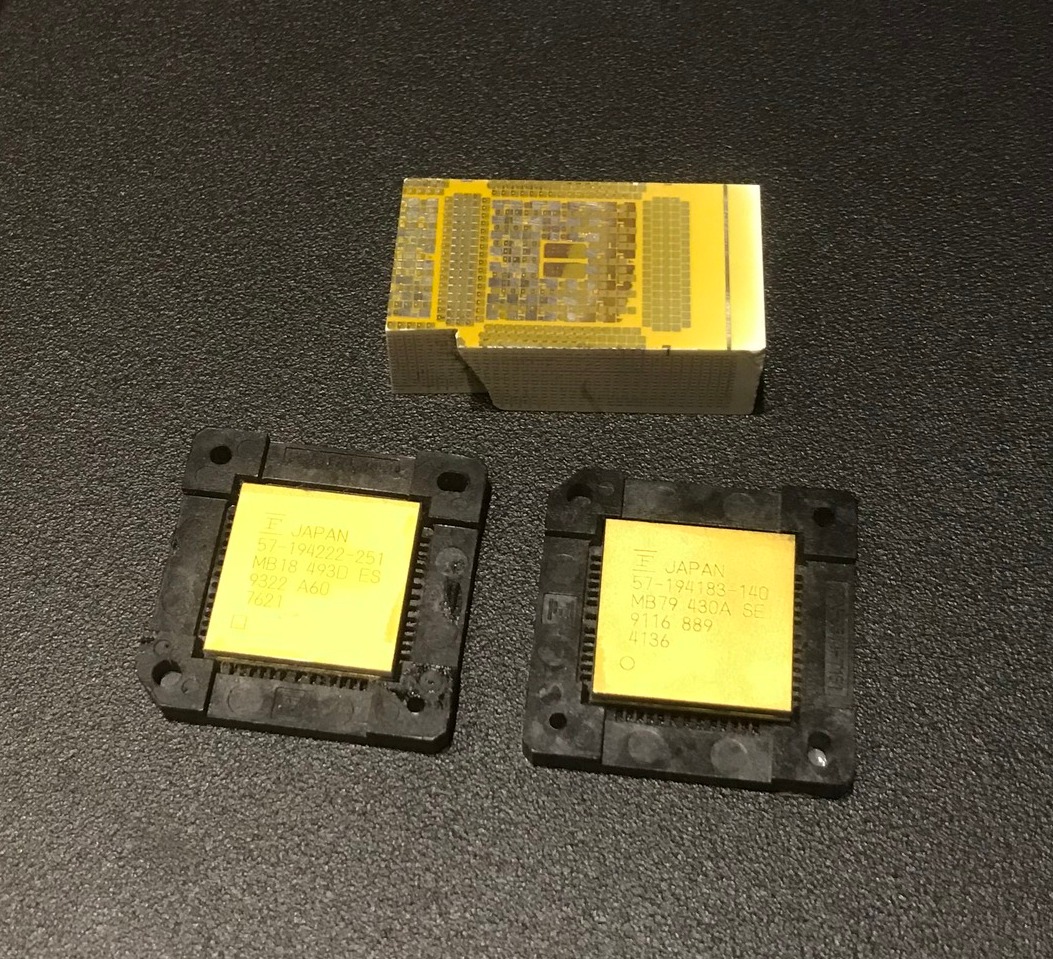 Amdahl 5995M computer board components from 1991