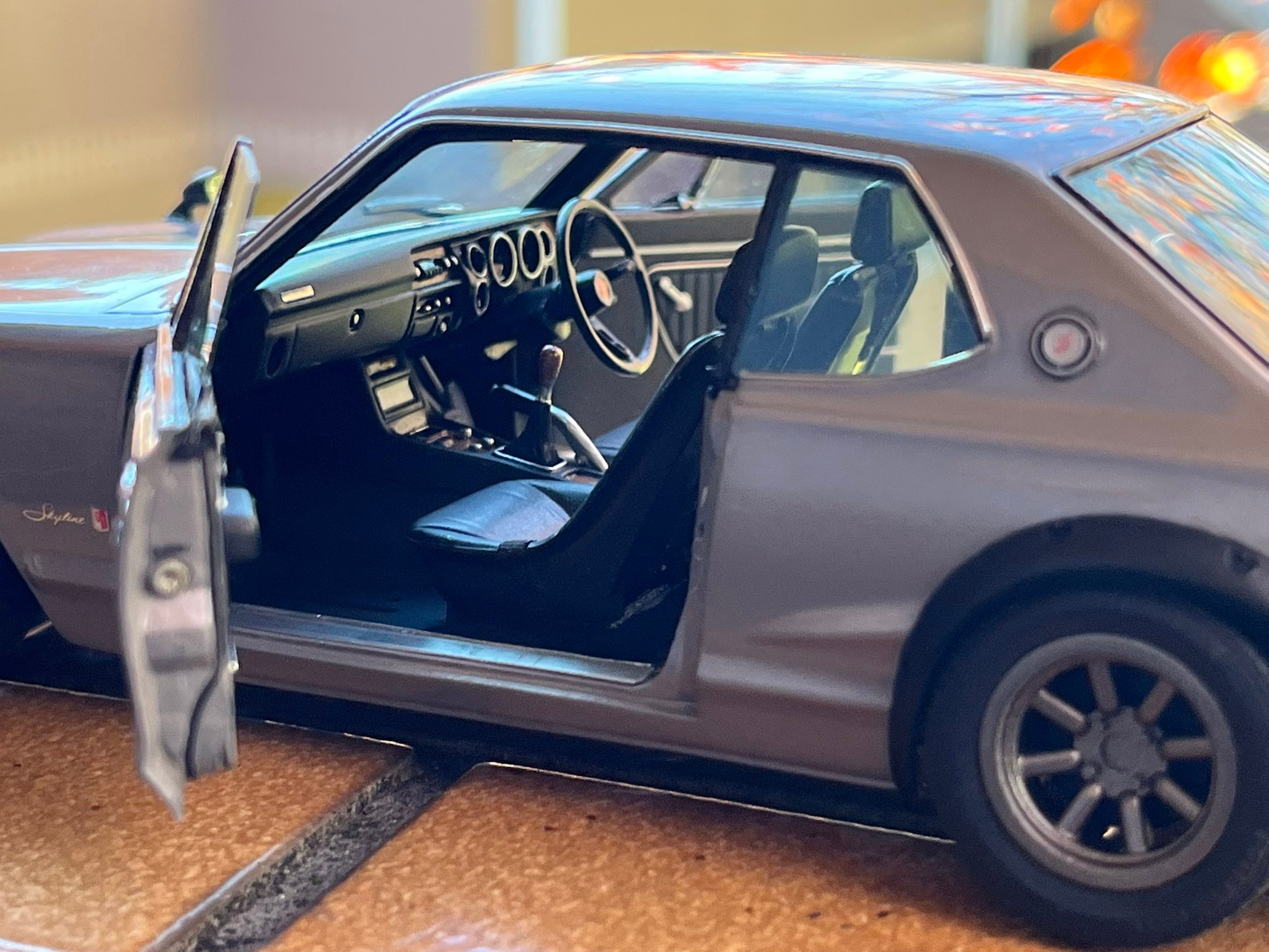HAKOSUKA- Nissan Skyline 2000 GT-R specifications 1/24 scale TAMIYA