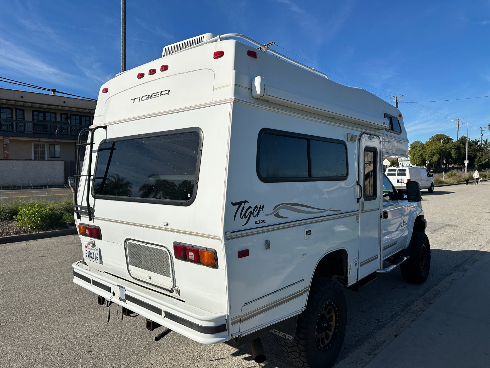 2006 4x4 Tiger CX Provan Overland Truck Camper chevy 2500 - RVs ...