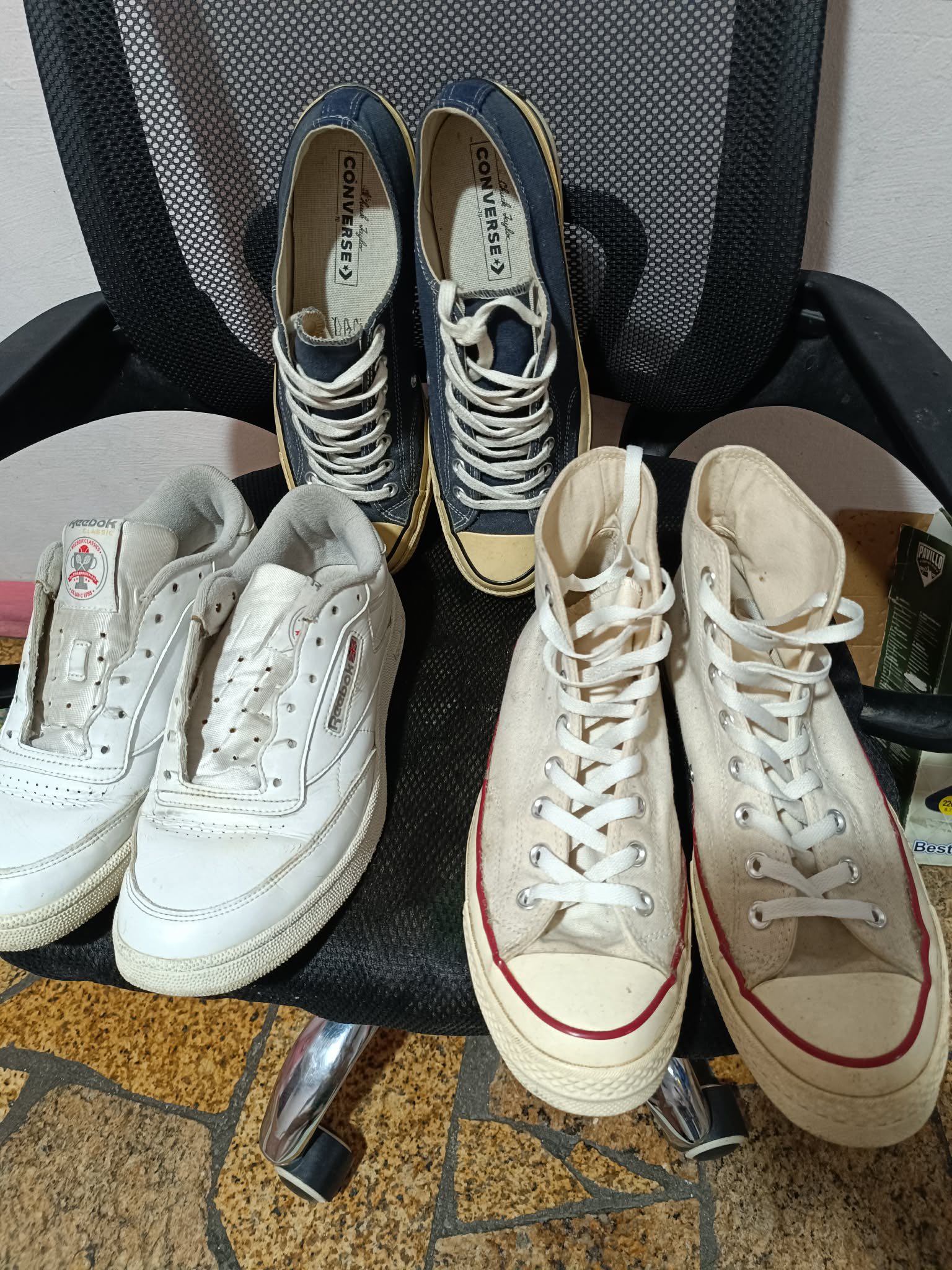 Take all for 1800‼️Converse and Reebok shoes Size: 8.5 27cm Used 