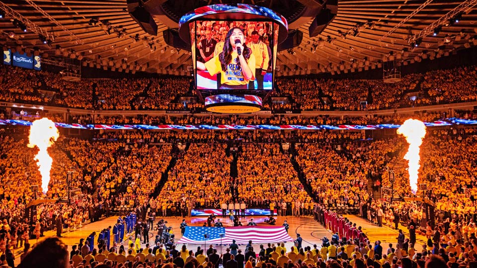 Fans of Oracle Arena