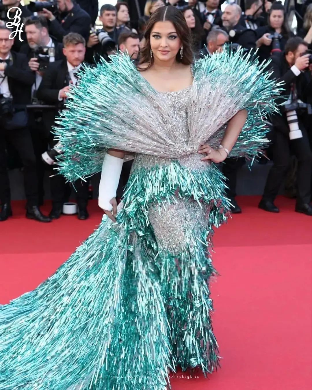 Aishwarya Rai's unique look in 2024... - Bollywood Statement | Facebook