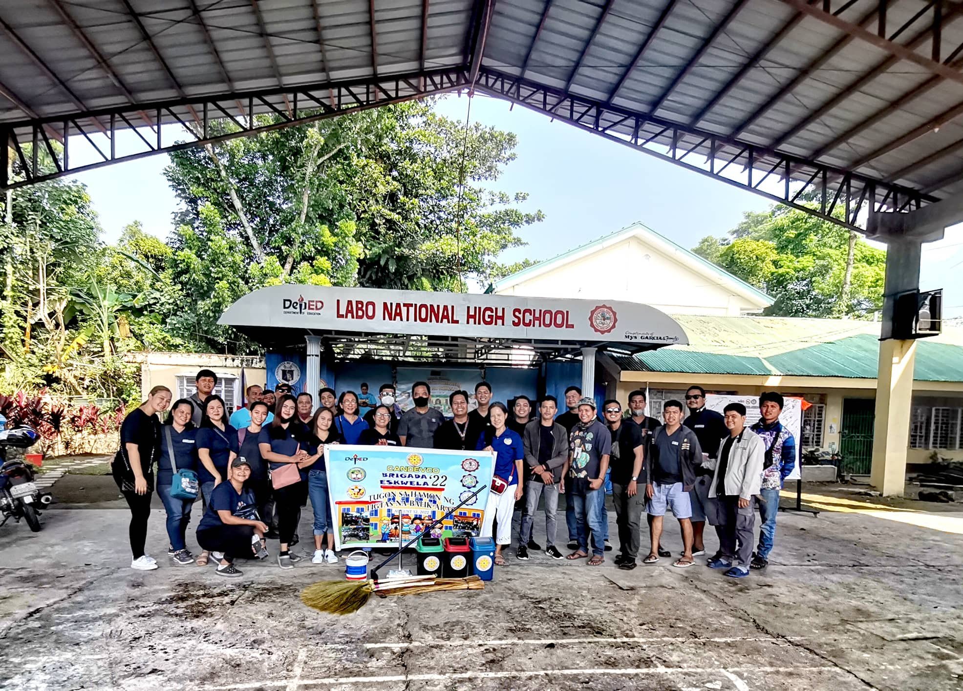 ang aming walang hanggang... - Labo National High School