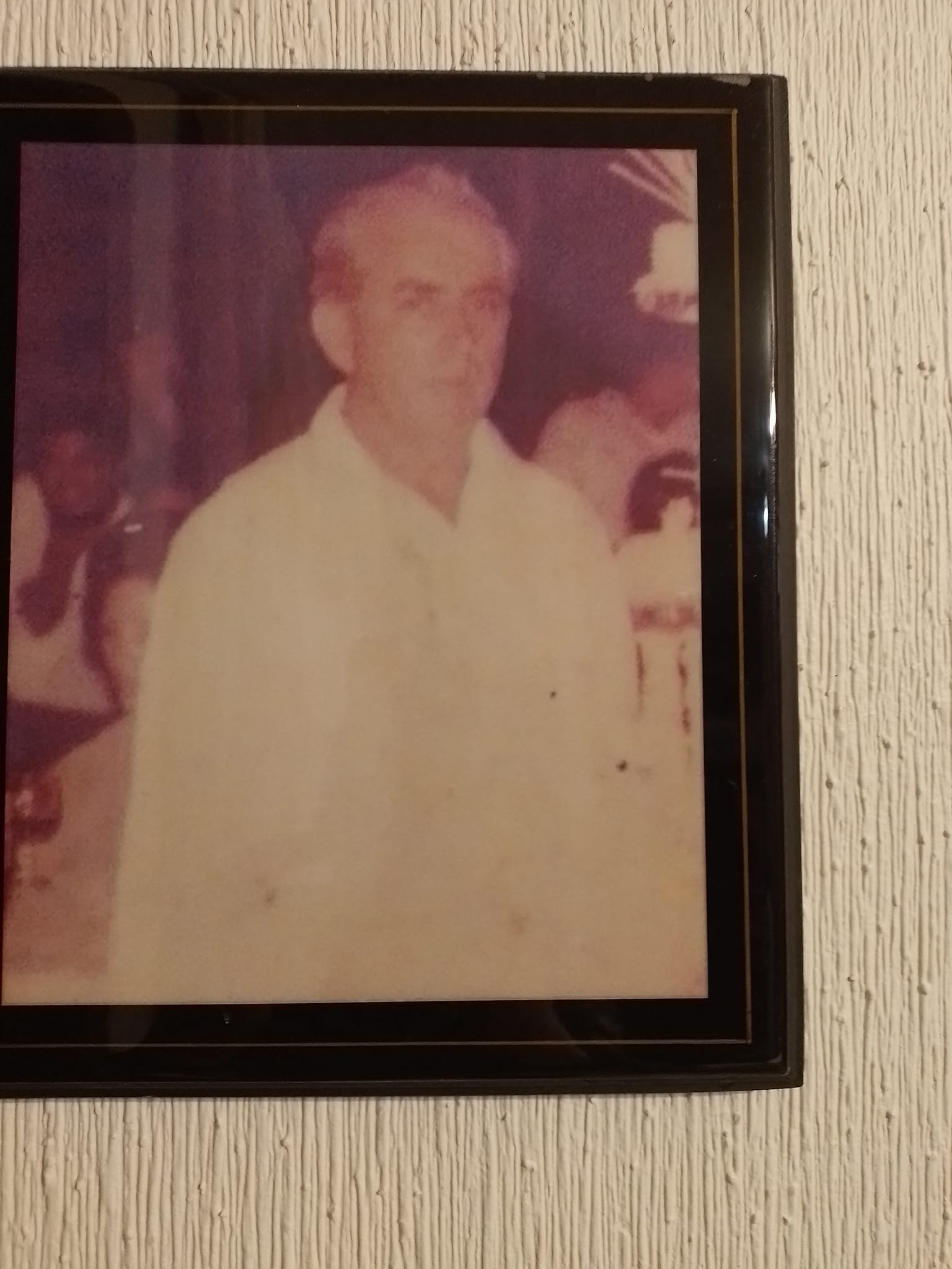 Roy Rosales