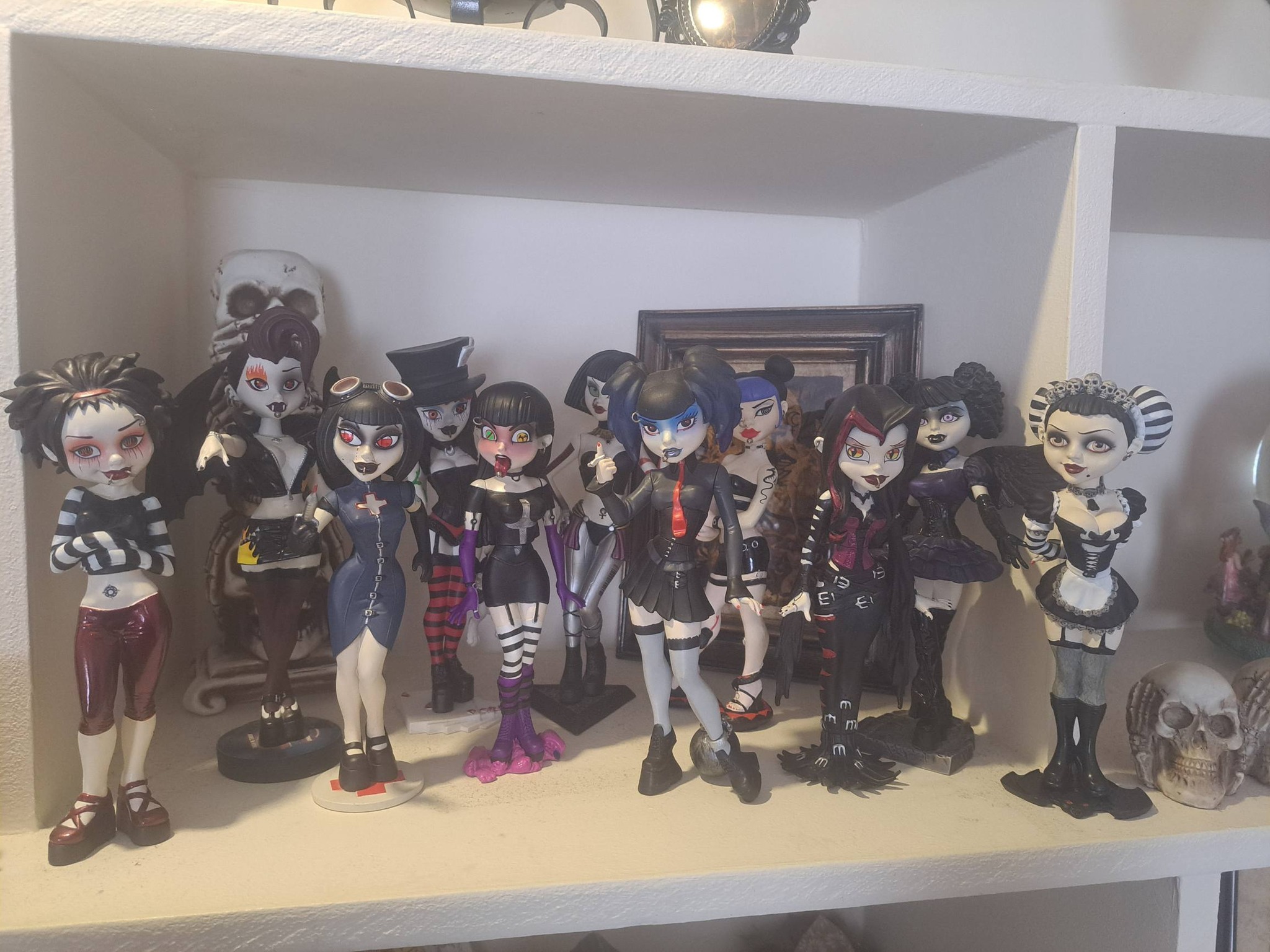 Is Eva Destruction a reference to the band Diva Destruction?