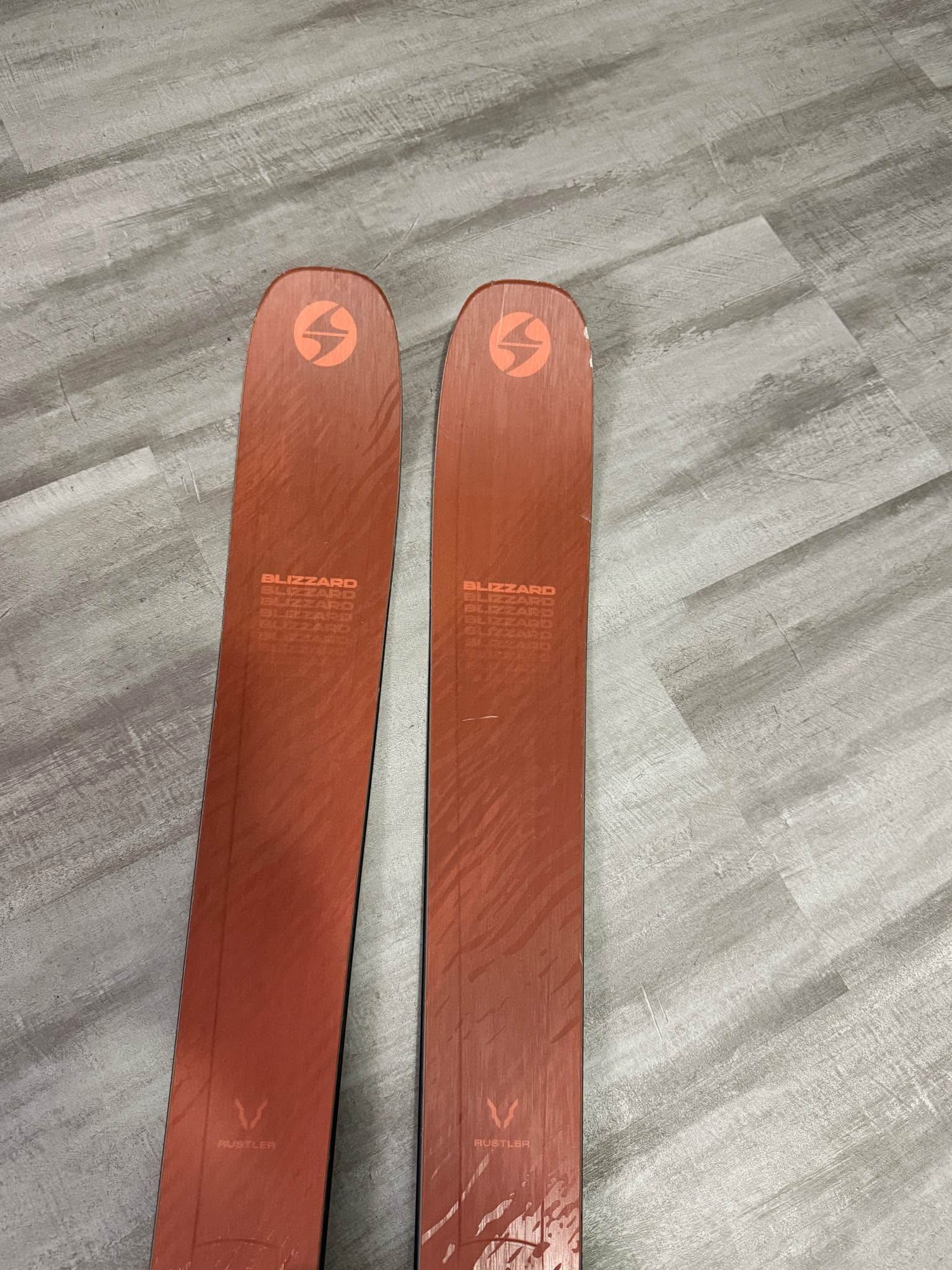 I am selling my 2024-2025 Blizzard Rustler 9 skis that are 180 cm 