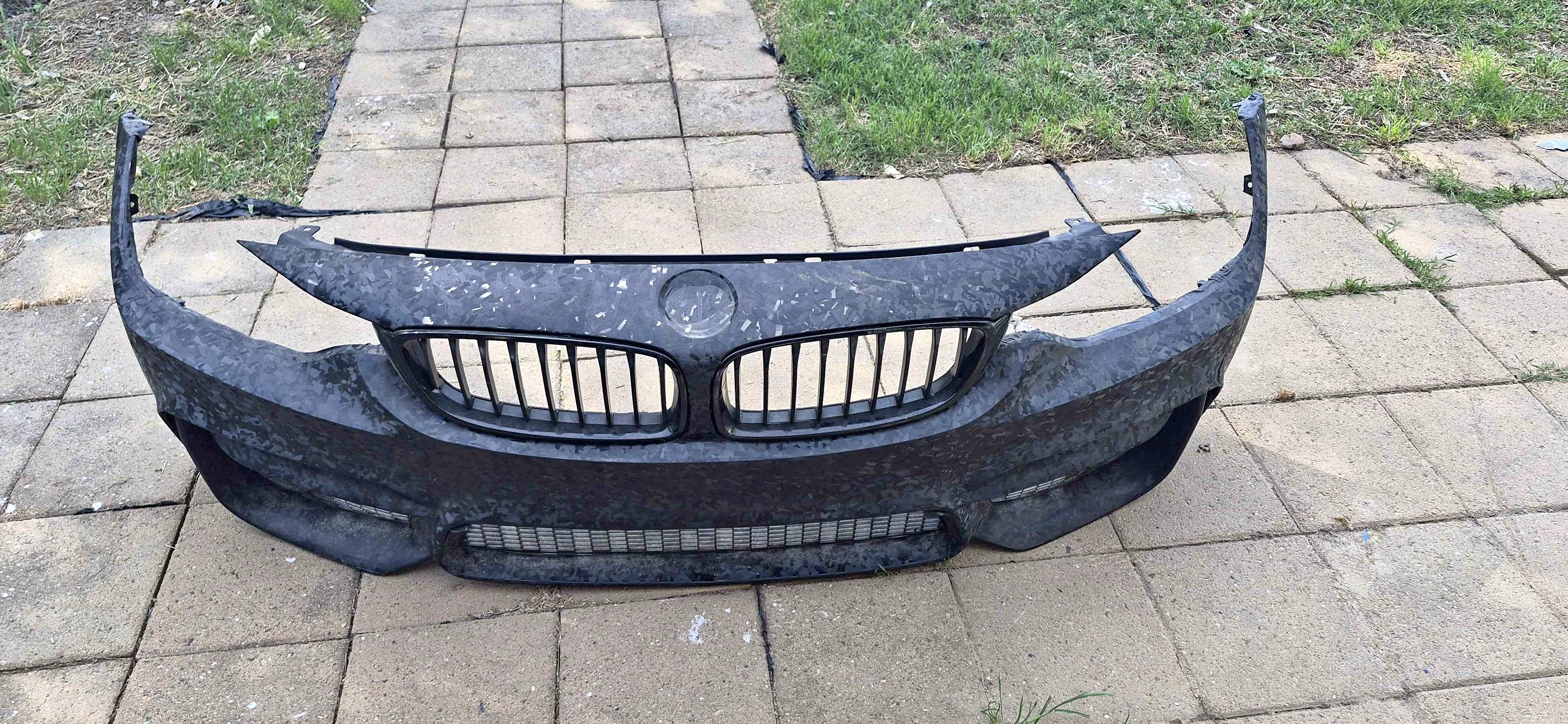 Brand new belt, a stylish offer.