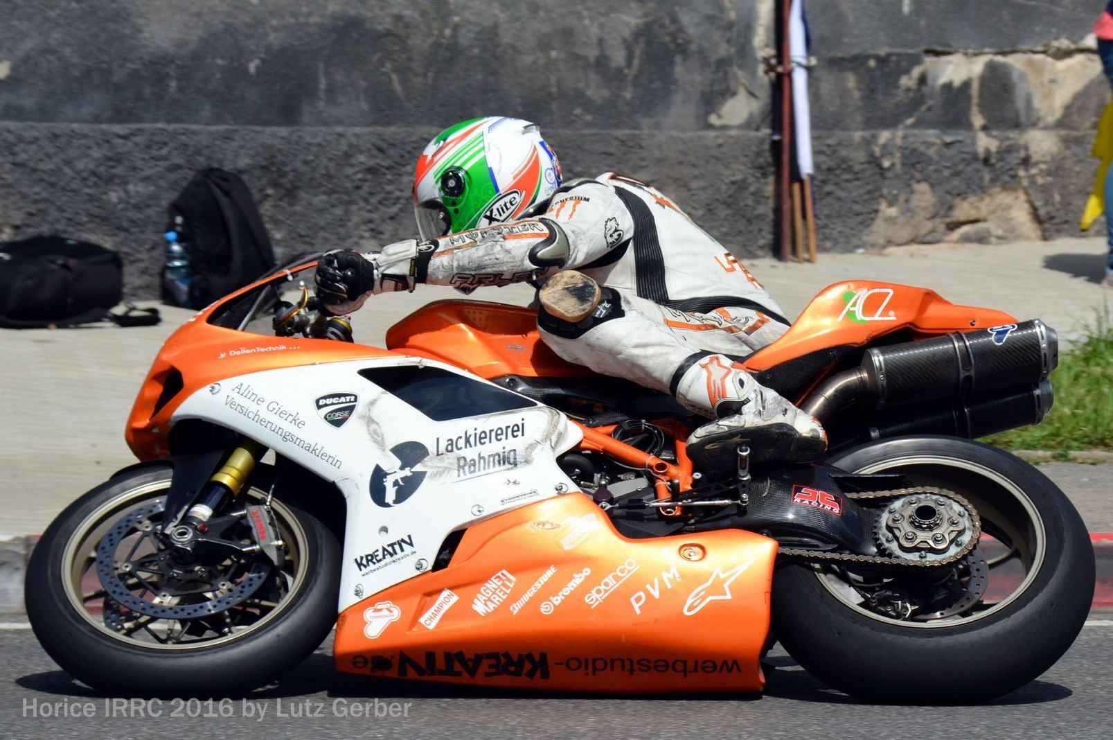 Orange bullet racing team