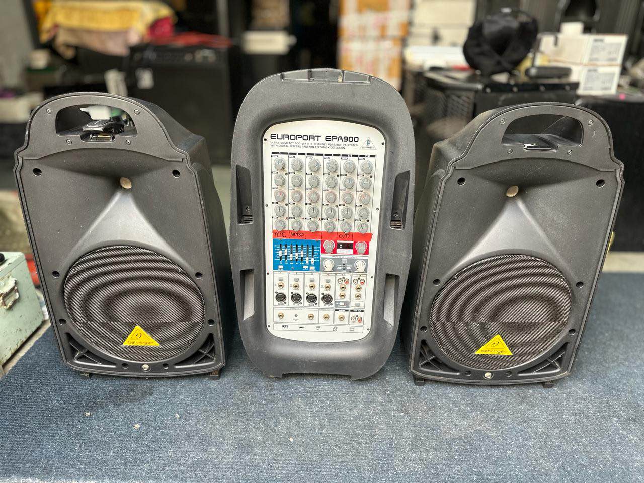 Behringer EUROPORT EPA900 Ultra-Compact 900-Watt 8-Channel 