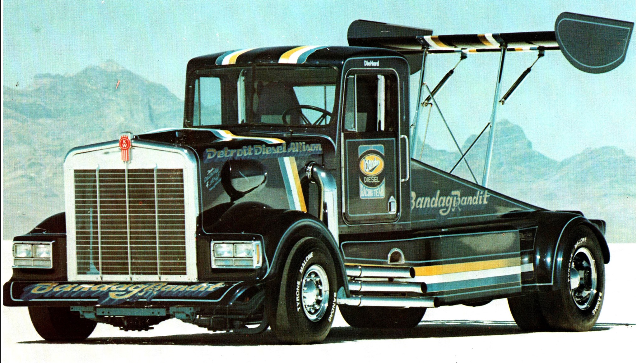 AMT AMT1157 Bandag Bandit 1:25 – Camion dragon Kenworth de Tyrone Malone