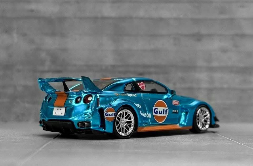 Demon King 1:64 Nissan GT-R35 LBWK Gulf