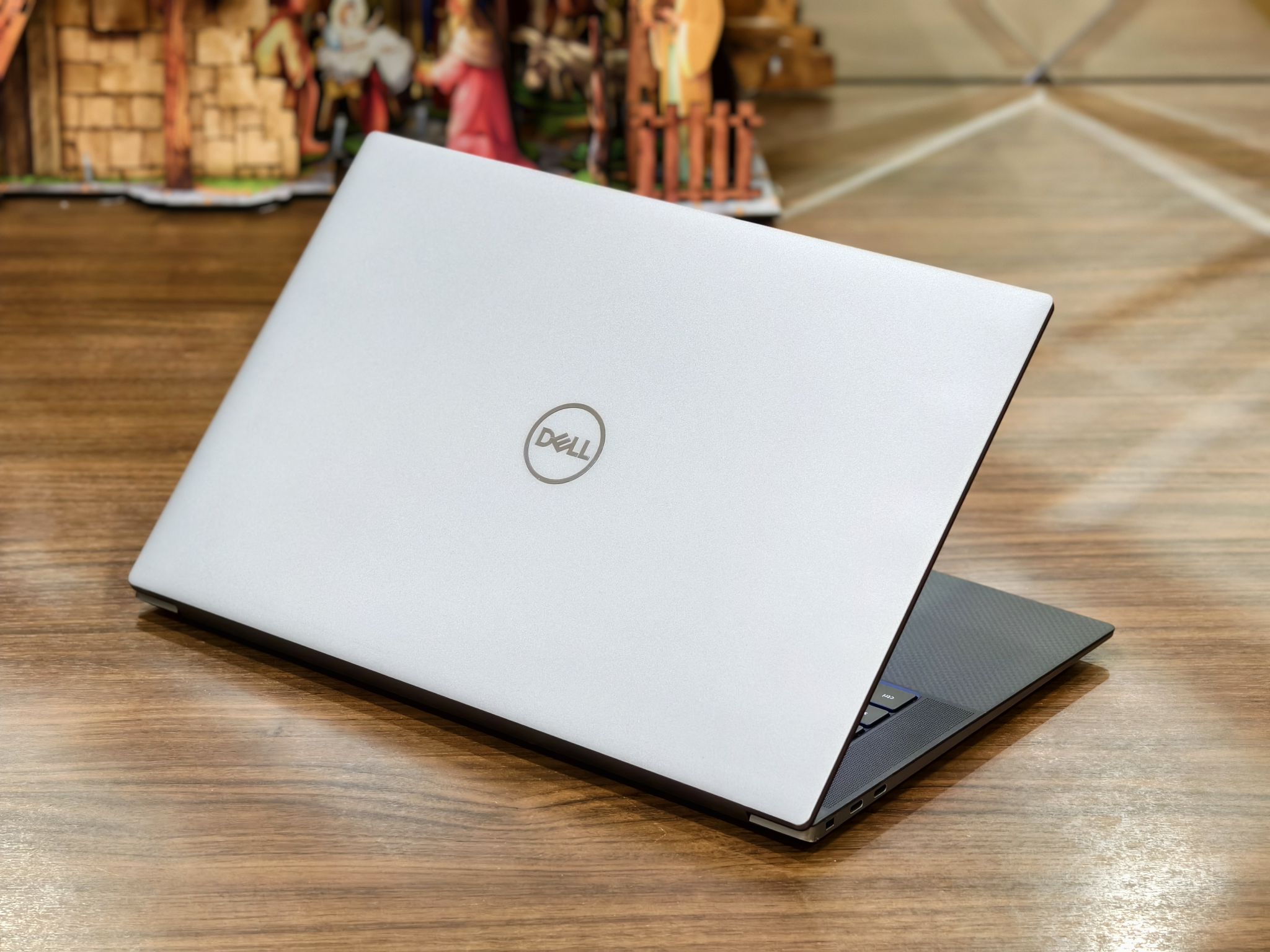 Windowsノート本体 Dell Precision 5570 Core i9/16GB/1TB Windowsノート本体 Dell Precision 5570 Core i9/16GB/1TB Windows