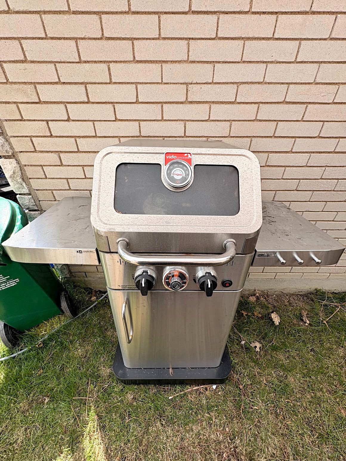 Vida by PADERNO 340 2-Burner Convertible Propane Gas BBQ with Oven Mode ...