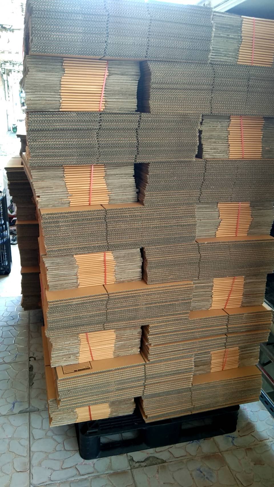 HSFC Box - 📦กล่องไปรษณีย์ HSFC Paper กล่องหนาแน่นอน!!... | Facebook