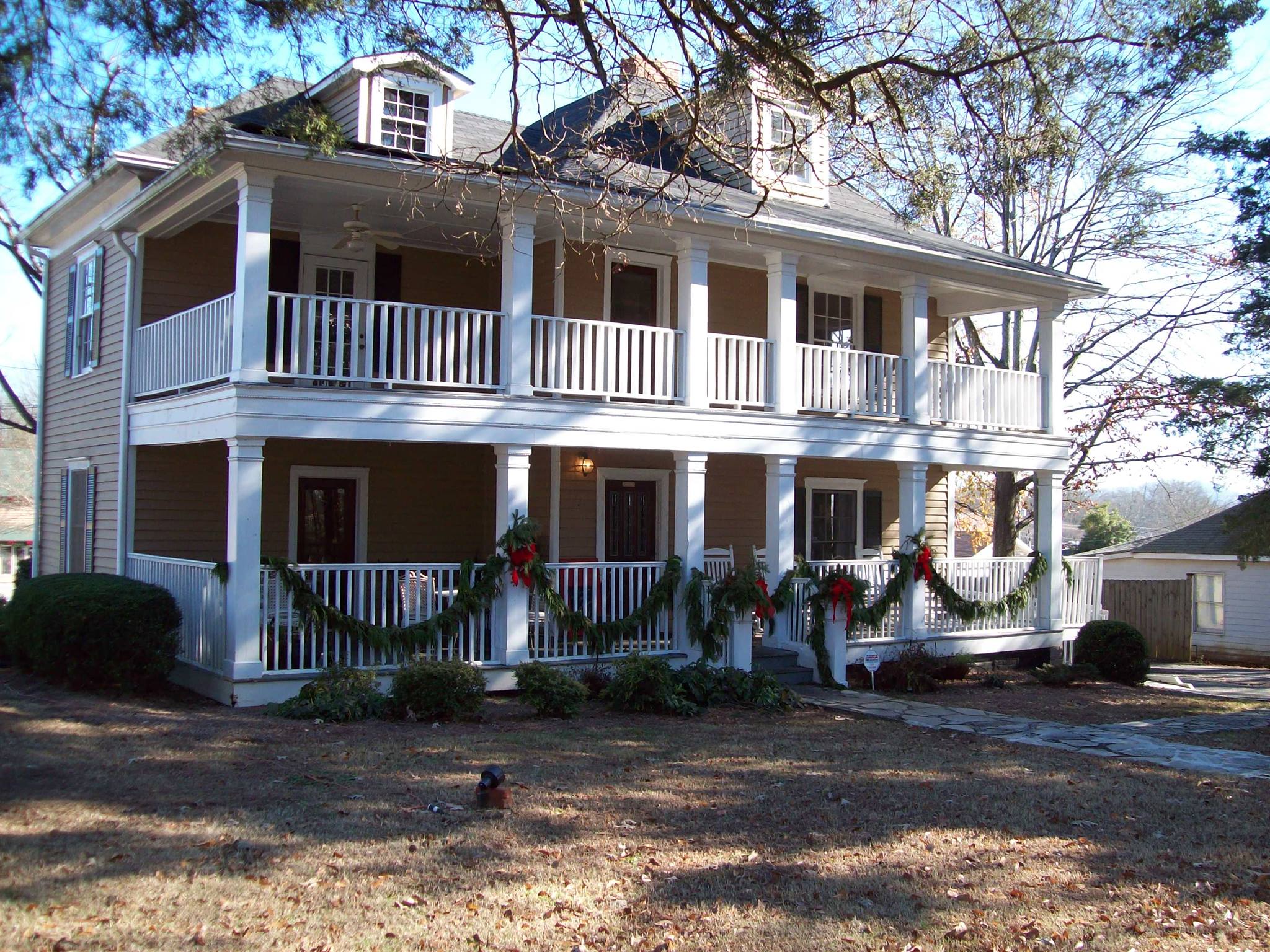 Front Porch, Southern Dining & Catering - Home