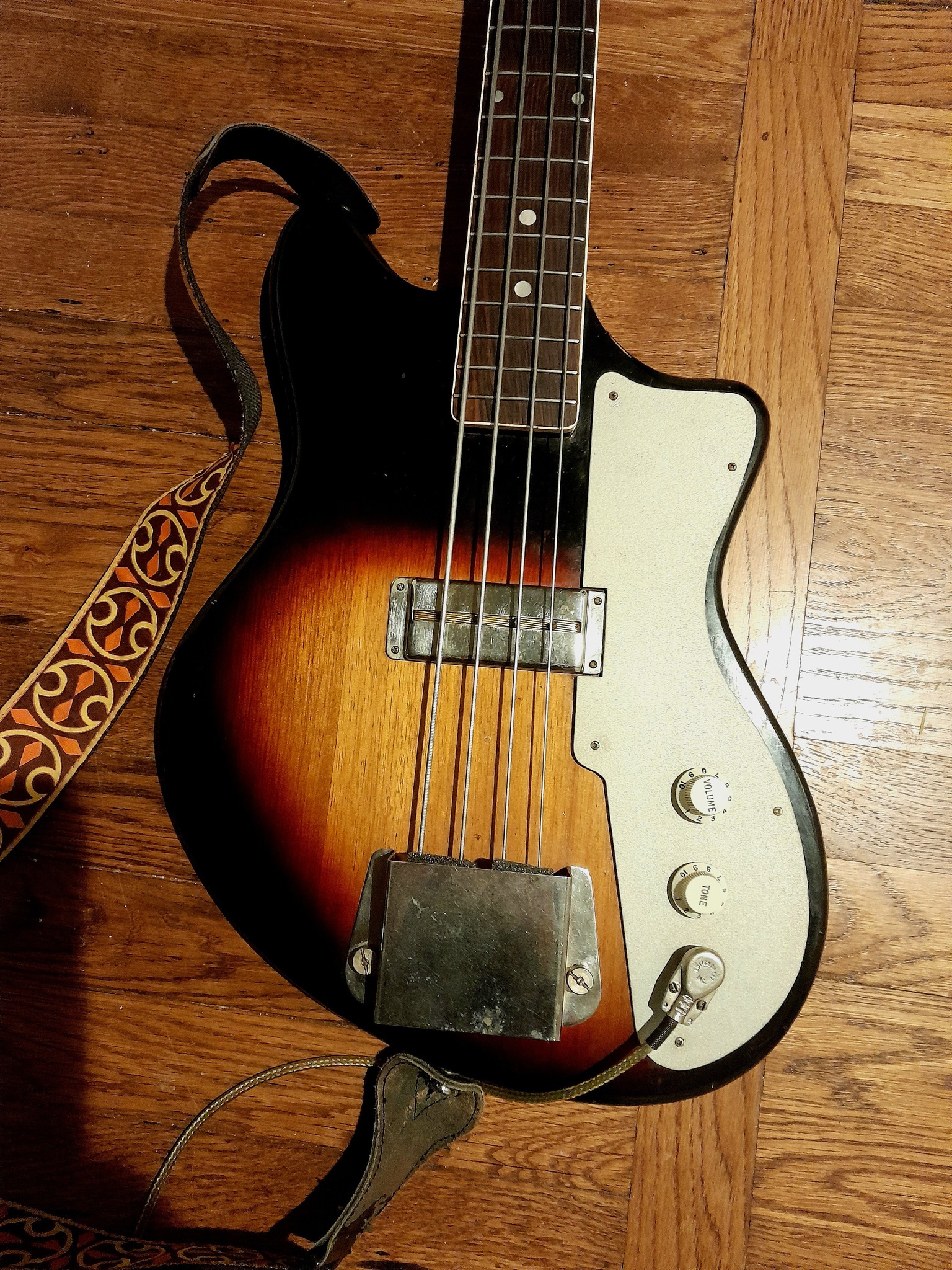 Restored mid-60s Guyatone bass guitar with D'Addario Chrome Flats